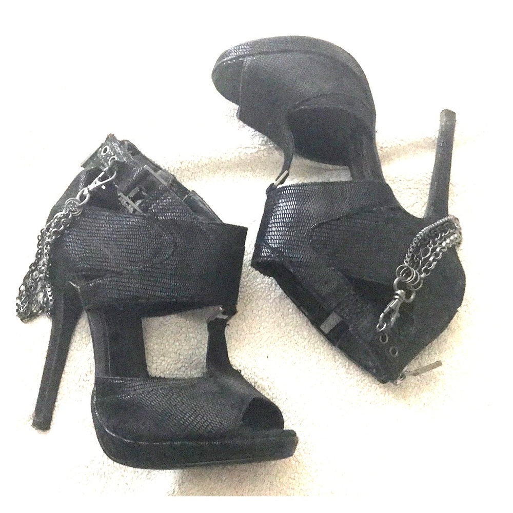 Aldo Pumps with chain accents